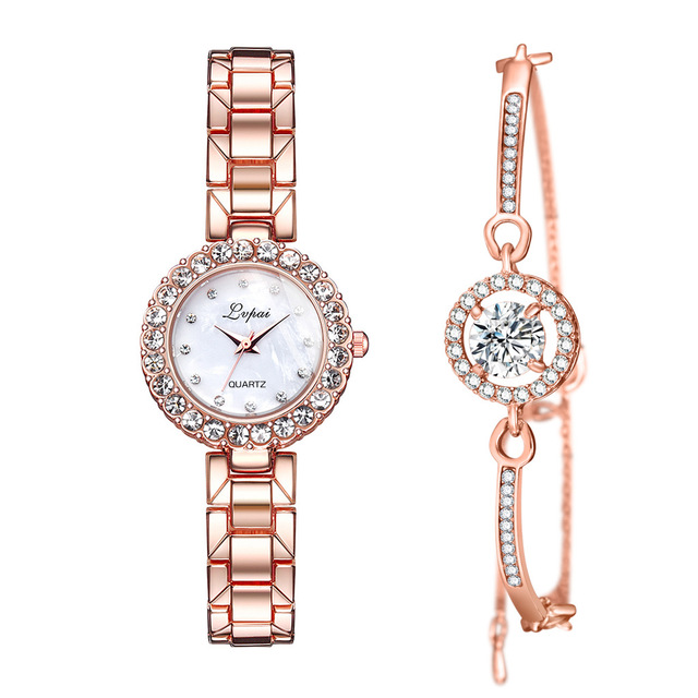 "Complete Your Look: Women's Fashion Bracelet Watch Set - Luxury Quartz Timepieces"