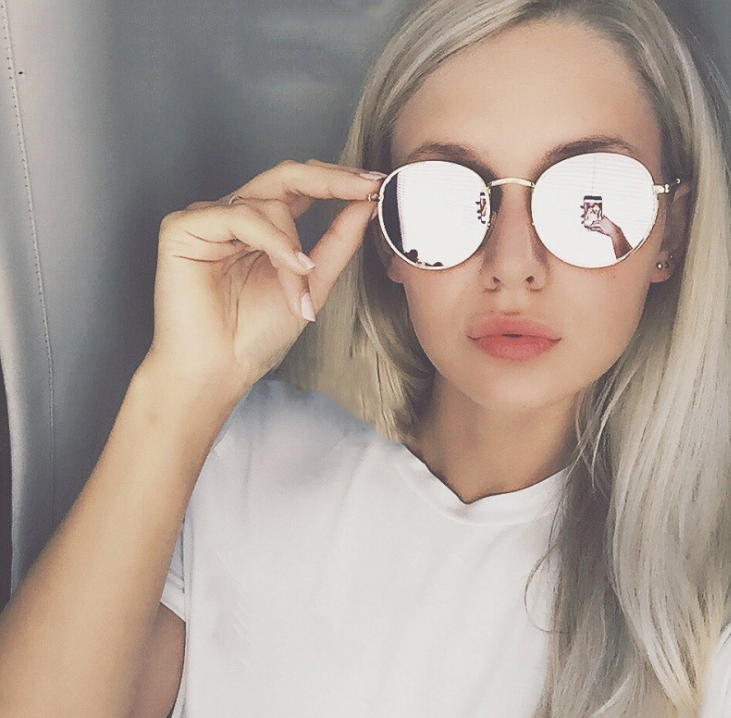 "Vintage Vibes: Women's Retro Sunglasses for Timeless Style"