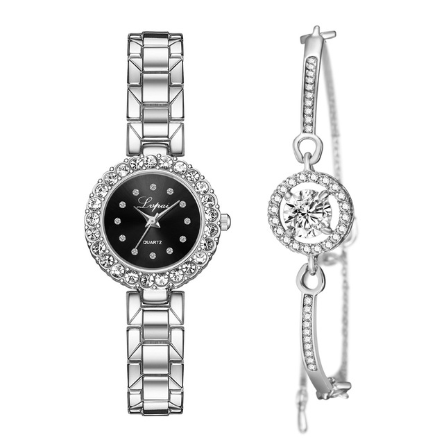 "Complete Your Look: Women's Fashion Bracelet Watch Set - Luxury Quartz Timepieces"